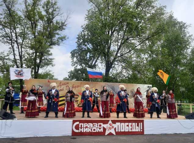 Ансамбль «Казачья застава» выступил в Беково